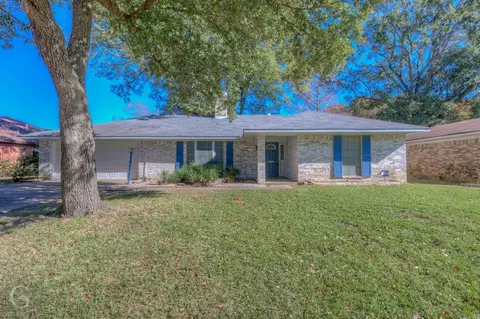 2525 Lakeway Dr, Shreveport, LA 71109