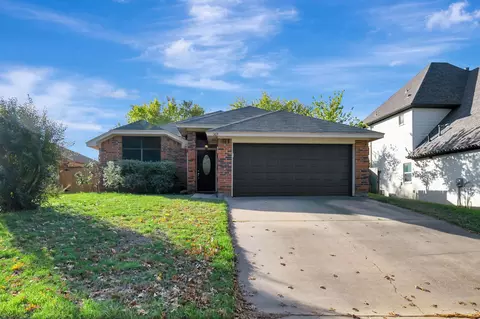 369 Banyan Dr, Grapevine, TX 76051