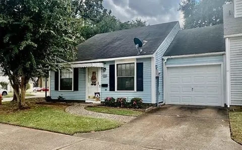 36 Colony Park Dr, Shreveport, LA 71115