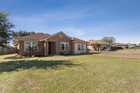 507 Mesquite Dr, Rio Vista, TX 76093