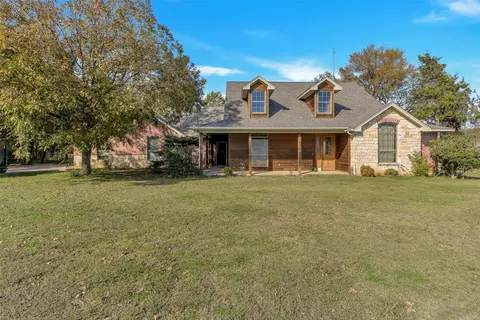128 Plantation Oaks Ct, Springtown, TX 76082