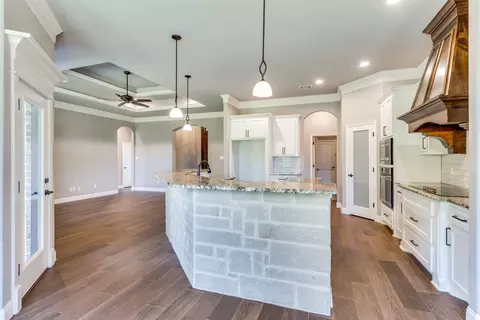 Kitchen - 332 Trinity Ave, Azle, TX 76020 photo 1 of 3