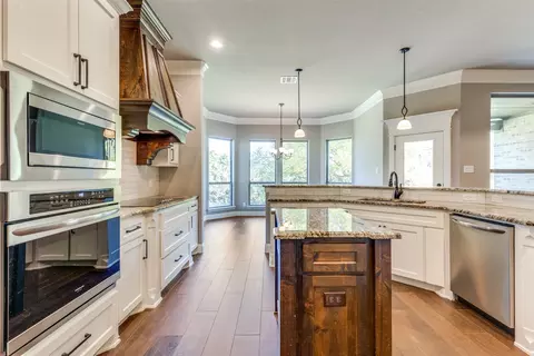 Kitchen - 332 Trinity Ave, Azle, TX 76020 photo 3 of 3