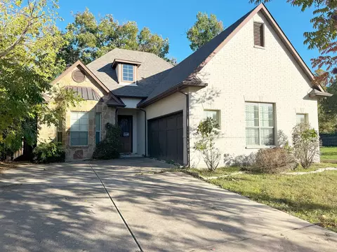 2205 Western Ave, Fort Worth, TX 76107