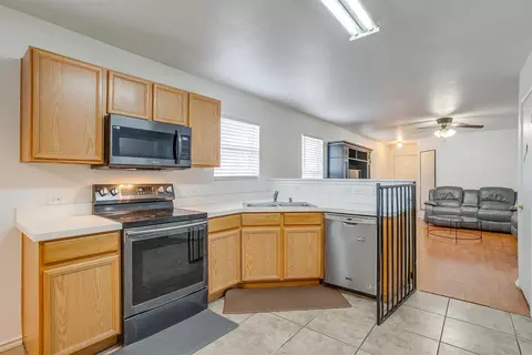 6612 Meadow Way Ln, Fort Worth, TX 76179