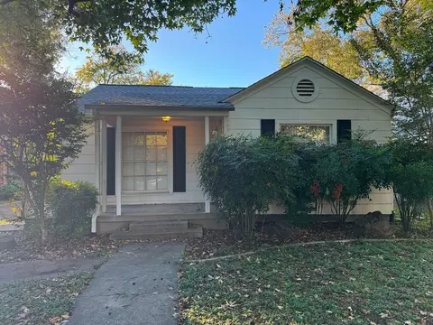 2220 Carleton Ave, Fort Worth, TX 76107