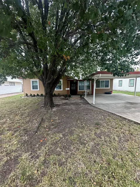 813 Rancho Dr, Mesquite, TX 75149