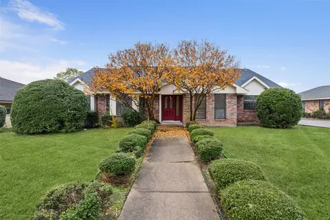 2613 Castle St, Irving, TX 75038