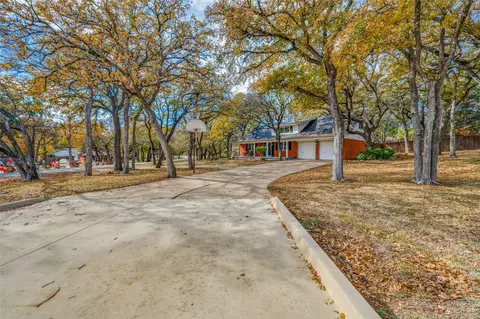 2301 Cypress Dr, Grand Prairie, TX 75050
