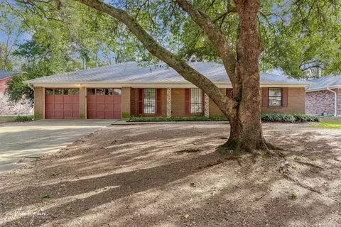 9609 Hillsboro Dr, Shreveport, LA 71118