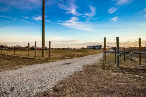 4011 Fm 2194, Celeste, TX 75423 photo 20