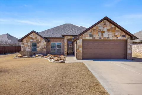 704 Denali Ct, Tolar, TX 76476