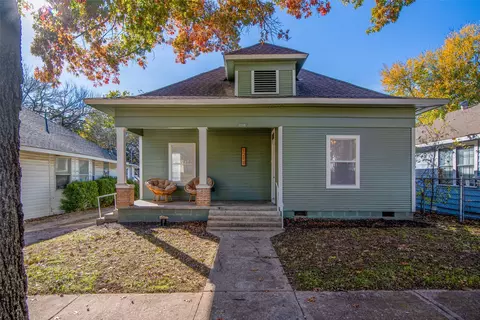 1218 W Woodard St, Denison, TX 75020