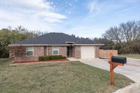 1272 Mckinney St, Van Alstyne, TX 75495