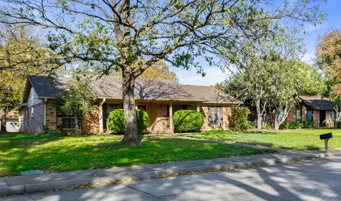 1631 Centenary Dr, Richardson, TX 75081