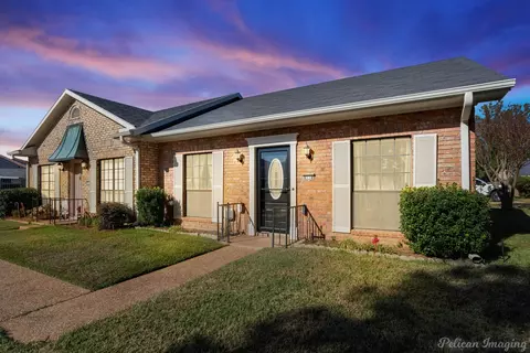 8538 Grover Pl, Shreveport, LA 71115