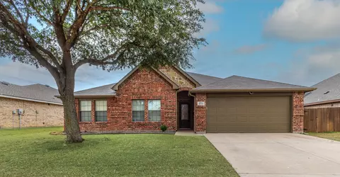 433 Foxcraft Dr, Fort Worth, TX 76131