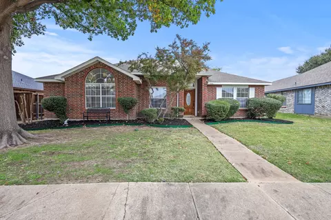 4140 Gardner Dr, The Colony, TX 75056