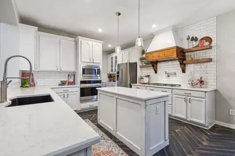 8012 Dabney Ct, Frisco, TX 75036