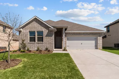 512 Meadowlark Dr, Van Alstyne, TX 75495