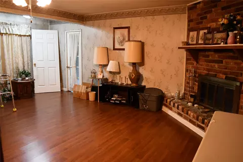 Living - 705 Yale Dr, Lancaster, TX 75134 photo 1 of 3