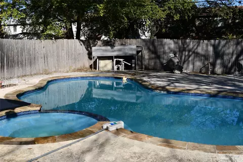 Exterior - 705 Yale Dr, Lancaster, TX 75134 photo 4 of 4