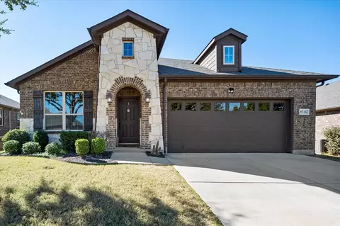 9316 Moon River Dr, Arlington, TX 76002