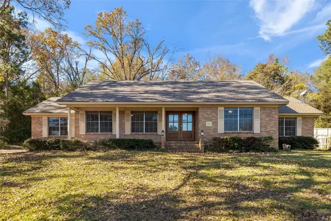 503 N Tyler St, Big Sandy, TX 75755