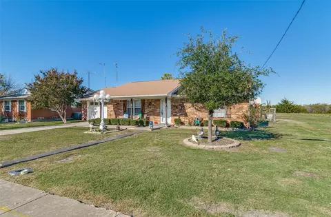 522 E County Line Rd, Royse City, TX 75189