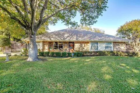 4416 Quail Hollow Rd, Fort Worth, TX 76133
