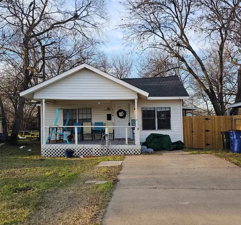 504 W Lampasas St, Ennis, TX 75119