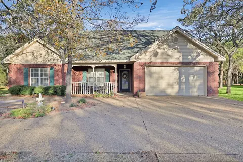 7530 Charlya Dr, Athens, TX 75752