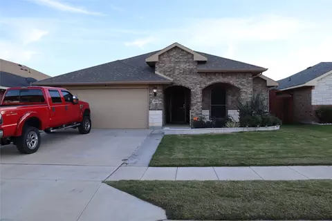 9013 Curacao Dr, Fort Worth, TX 76123