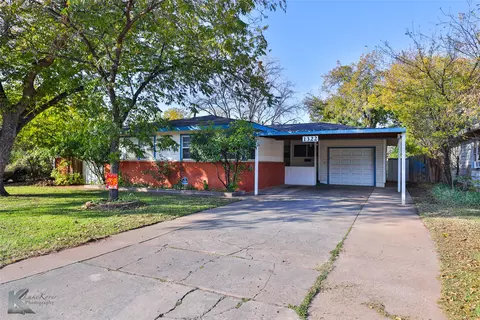 1322 S Jefferson Dr, Abilene, TX 79605