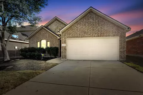 8246 Clarkview Dr, Dallas, TX 75236