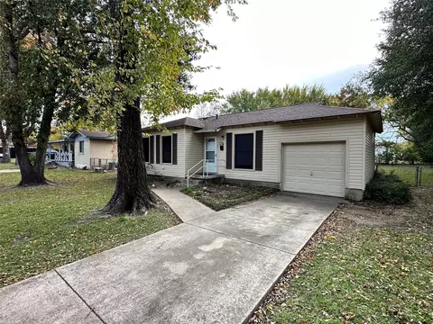 107 Mathis St, Seagoville, TX 75159
