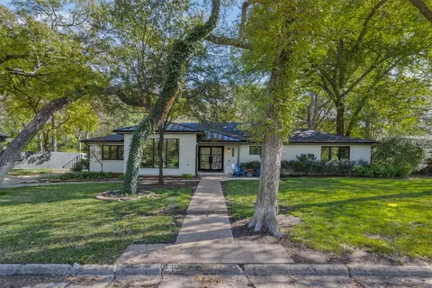 3605 Overton Park Dr E, Fort Worth, TX 76109