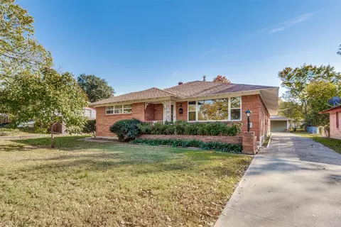 813 Blackburn St, Grand Prairie, TX 75050