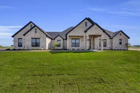 6411 Cedar Elm Rd, Midlothian, TX 76065