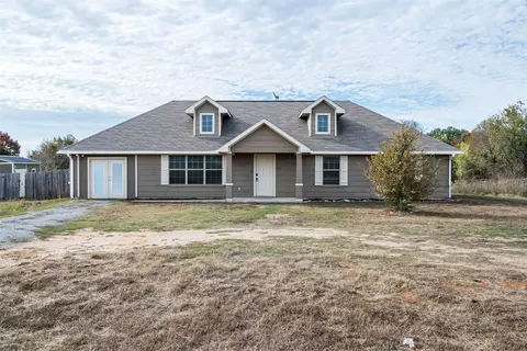 174 Oakley Cir, Weatherford, TX 76085