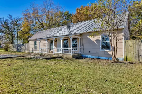 209 Bolivar Rd, Era, TX 76238