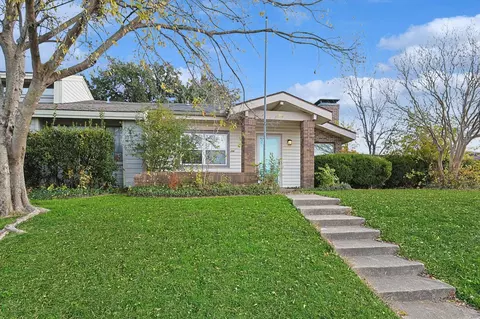 298 W Corporate Dr, Lewisville, TX 75067