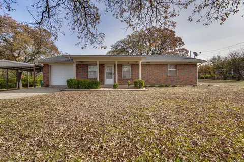520 N Barron St, Covington, TX 76636