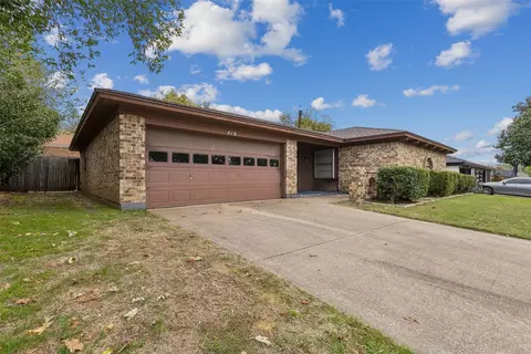 416 Mountainview Dr, Hurst, TX 76054