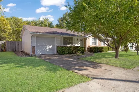 605 Patricia Dr, Sherman, TX 75090