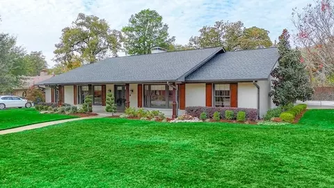 912 Dobbins Rd, Corsicana, TX 75110