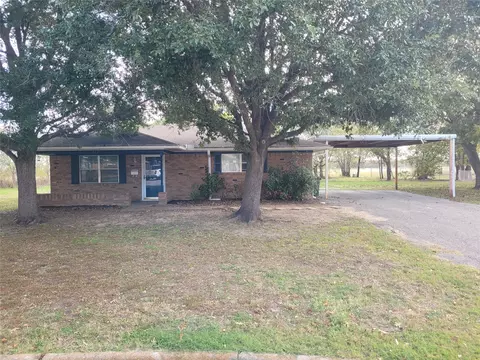 312 L S P Cir, Kerens, TX 75144