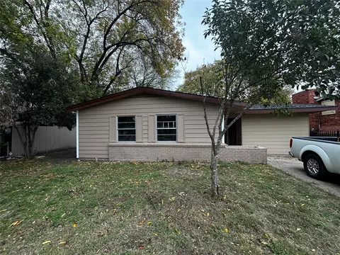 7303 Wallace St, Dallas, TX 75217