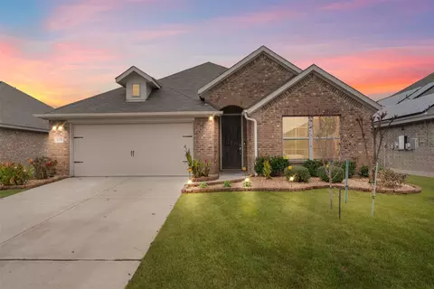 4160 Perch Dr, Forney, TX 75126