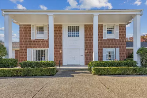 3901 Mockingbird Ln, Fort Worth, TX 76109